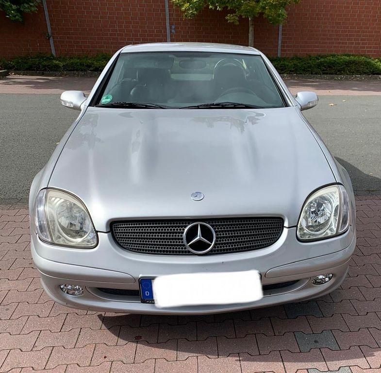 Grau Gebraucht 2000 Mercedes SLK200 Cabrio | 3.600 € (Fairer Preis) - Bild 1/4