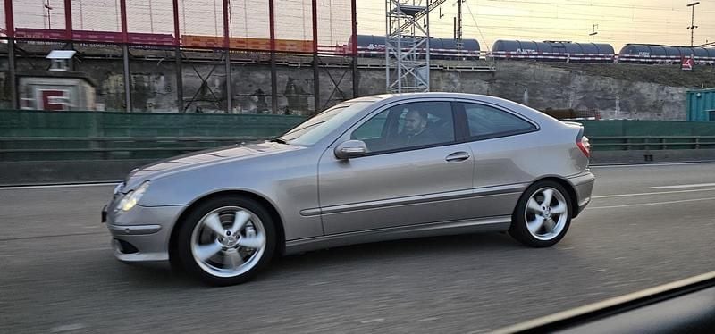 Gebraucht Mercedes C30 AMG AMG 231 PS (169 kW) 2004 Grau Coupé