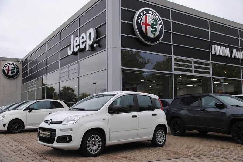 Weiß Gebraucht 2017 Fiat Panda Easy Kleinwagen | 8.390 € (Fairer Preis) - Bild 1/4
