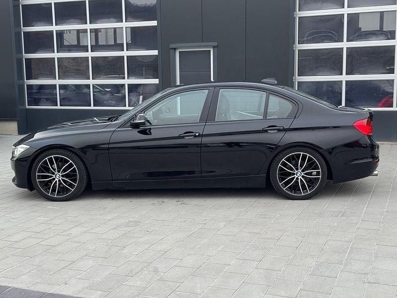 Gebraucht BMW 316 Performance 116 PS (85 kW) 2012 Schwarz Limousine