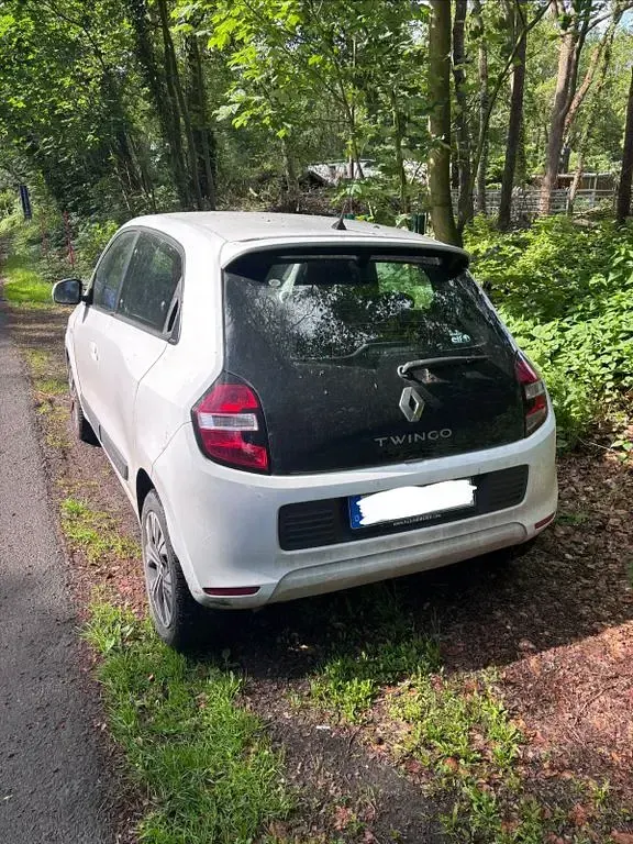 Gebraucht Renault Twingo Expression 71 PS (52 kW) 2015 Weiß Kleinwagen