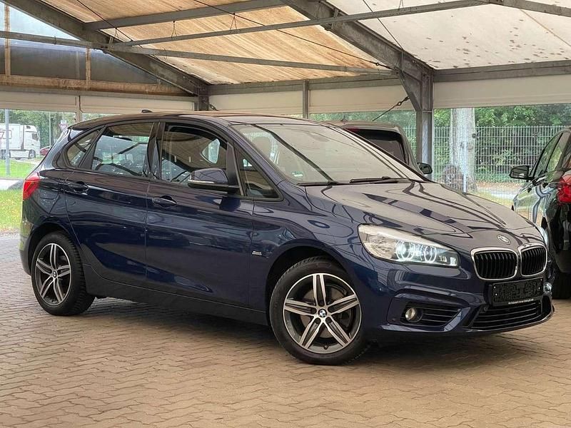 Mediterranblau Gebraucht 2015 BMW 218 Sport Line Van / Kleinbus | 14.990 € (Fairer Preis) - Bild 1/4