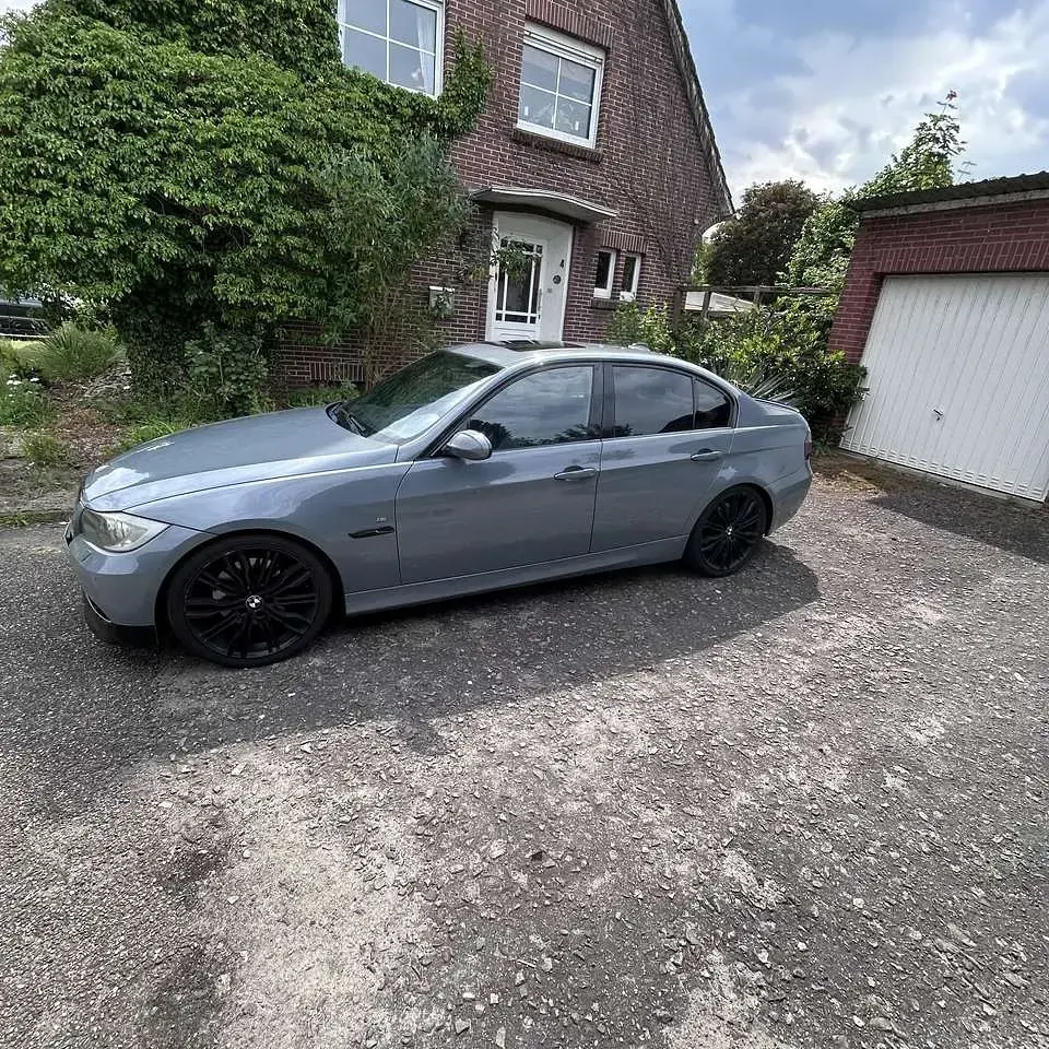 Gebraucht BMW 330 258 PS (189 kW) 2005 Limousine