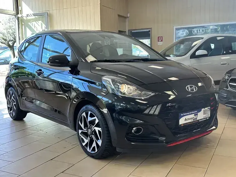 Gebraucht Hyundai i10 N Line 101 PS (74 kW) 2023 Schwarz Kleinwagen