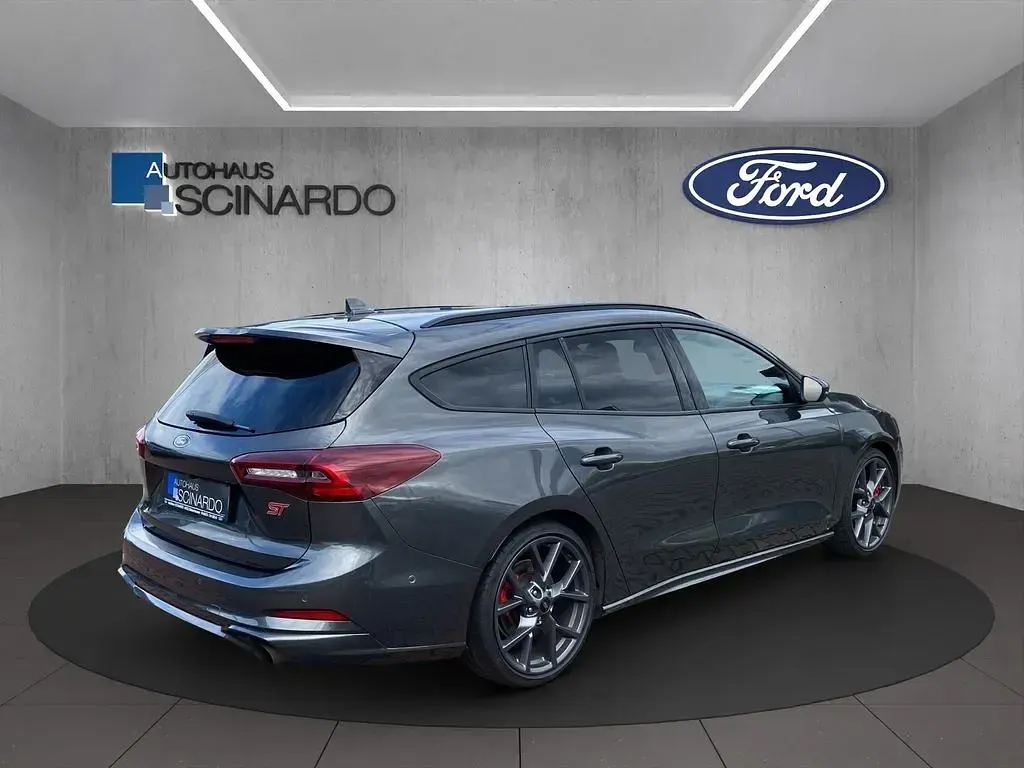 Gebraucht Ford Focus ST 280 PS (205 kW) 2025 Magnetic grau Kombi