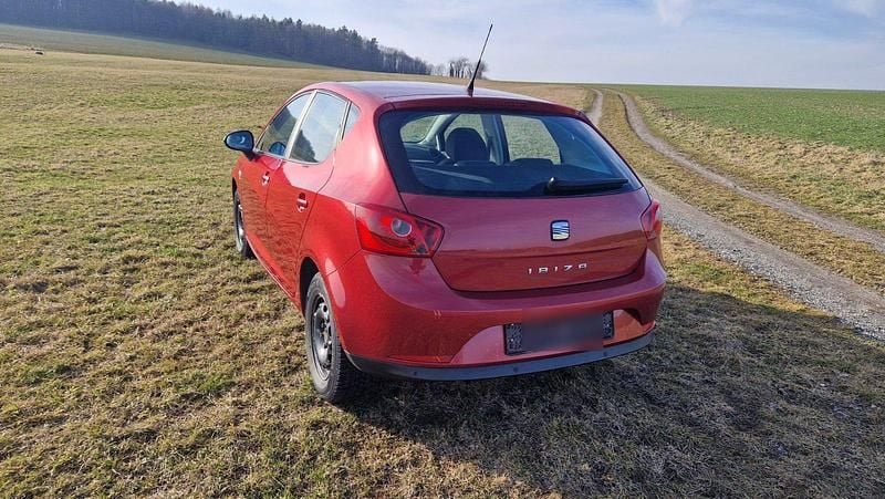 Gebraucht Seat Ibiza 86 PS (63 kW) 2011 Rot Kleinwagen