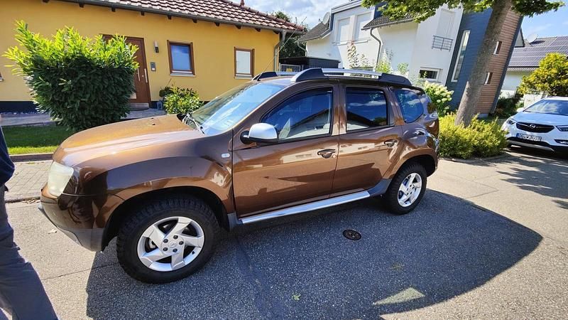 Braun Gebraucht 2010 Dacia Duster SUV | 5.790 € (Fairer Preis) - Bild 1/4
