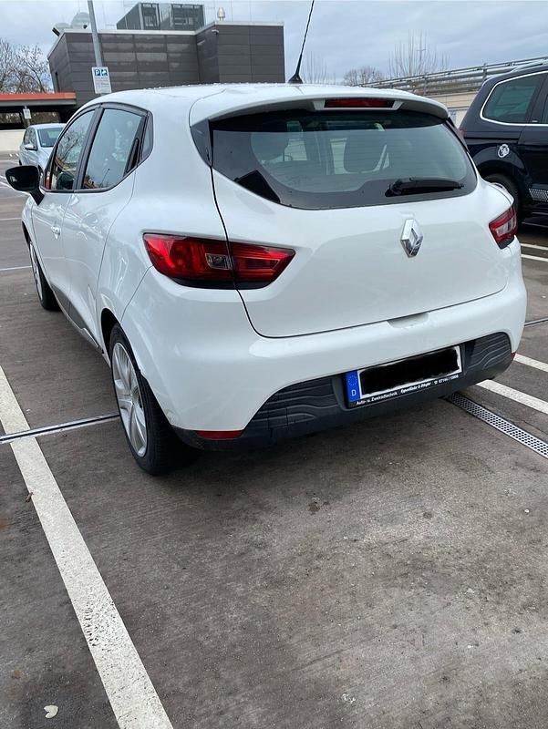 Gebraucht Renault Clio IV 73 PS (53 kW) 2014 Weiß Limousine
