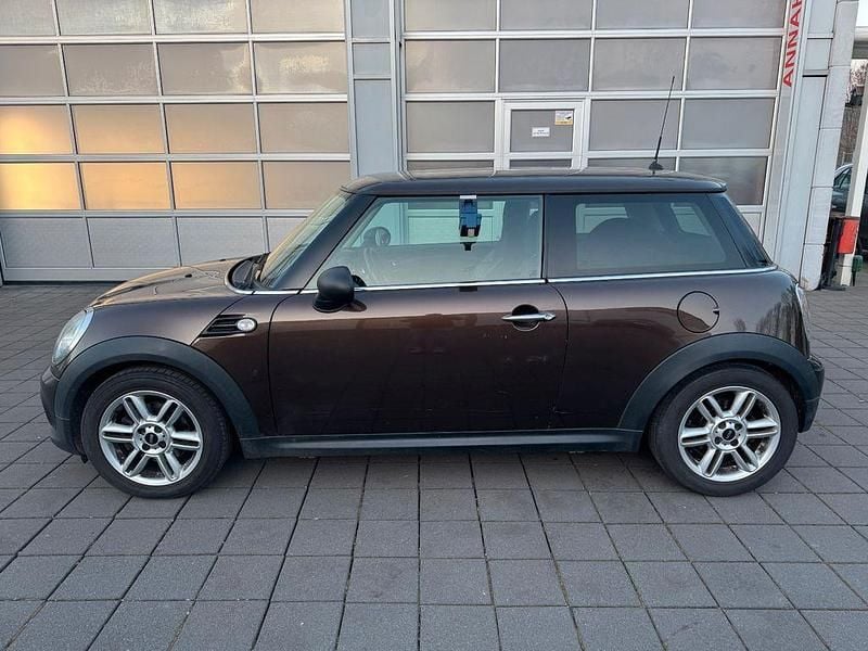 Gebraucht Mini One D 90 PS (66 kW) 2011 Hot chocolate metallic Kleinwagen
