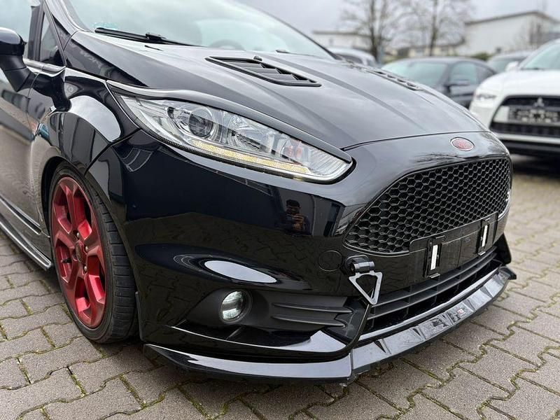 Gebraucht Ford Fiesta ST 182 PS (133 kW) 2016 Schwarz Kleinwagen