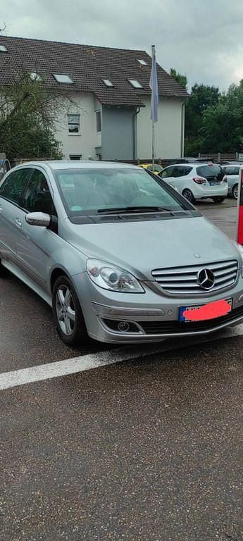 Silber Gebraucht 2007 Mercedes B200 Van / Kleinbus | 4.750 € (Guter Preis) - Bild 1/4