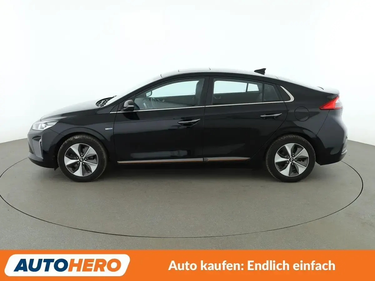 Gebraucht Hyundai Ioniq Premium 88 kW (120 PS) 2018 Schwarz Kleinwagen