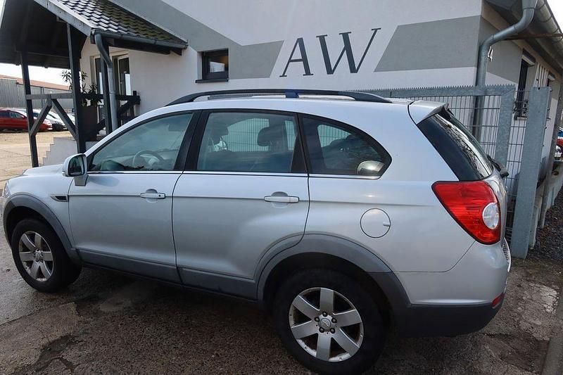 Gebraucht Chevrolet Captiva LT 167 PS (122 kW) 2012 Silber SUV