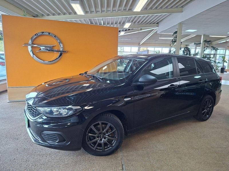 Gebraucht Fiat Tipo Pop 95 PS (69 kW) 2019 Schwarz Kombi
