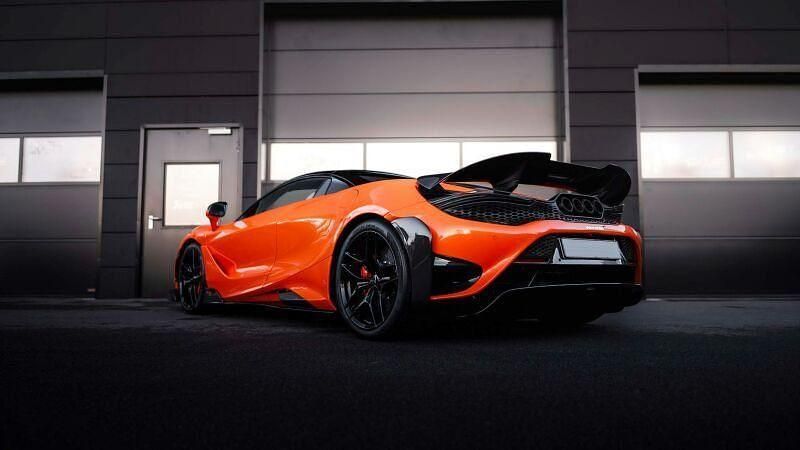 Gebraucht McLaren 765LT 764 PS (561 kW) 2024 Elite lack ventura orange Cabrio