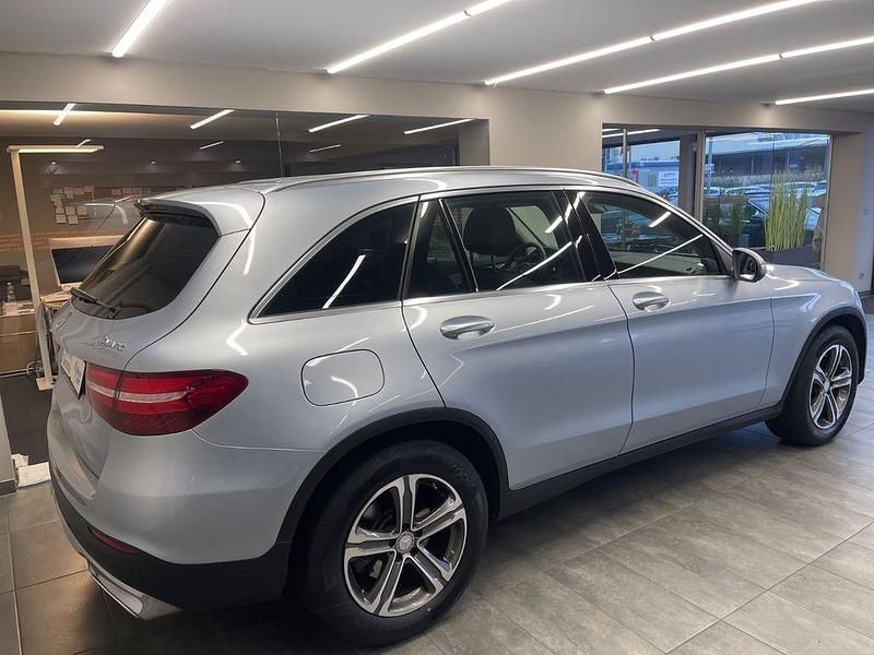 Gebraucht Mercedes GLC220 170 PS (125 kW) 2016 Silber SUV
