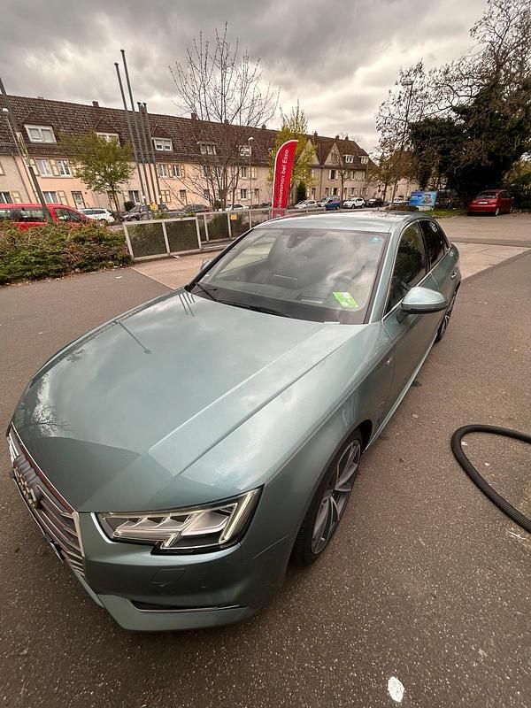 Gebraucht Audi A4 S-Line 272 PS (200 kW) 2016 Blau Limousine