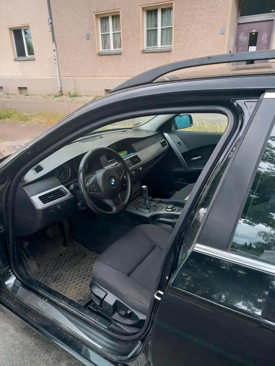 Gebraucht BMW 520 163 PS (119 kW) 2006 Schwarz Kombi