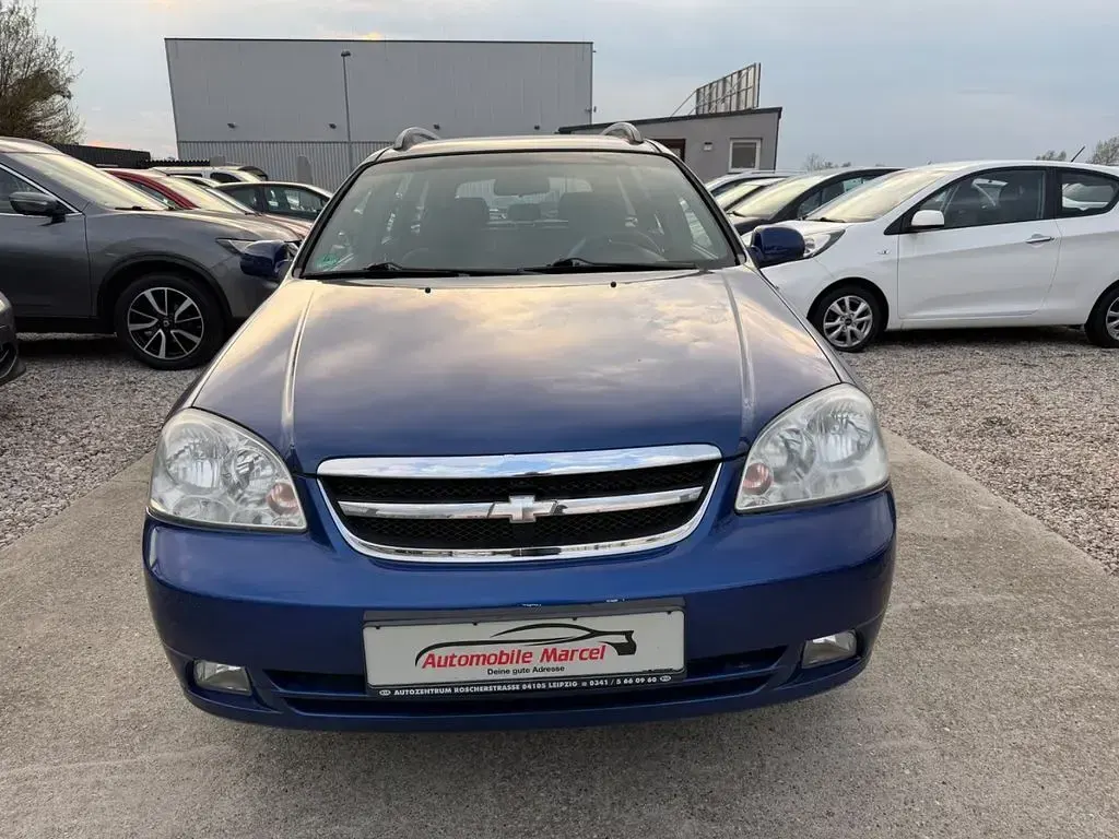Gebraucht Chevrolet Nubira SX 109 PS (80 kW) 2010 Blau Kombi