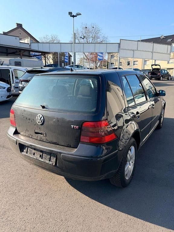 Gebraucht VW Golf IV Edition 131 PS (96 kW) 2002 Schwarz Limousine