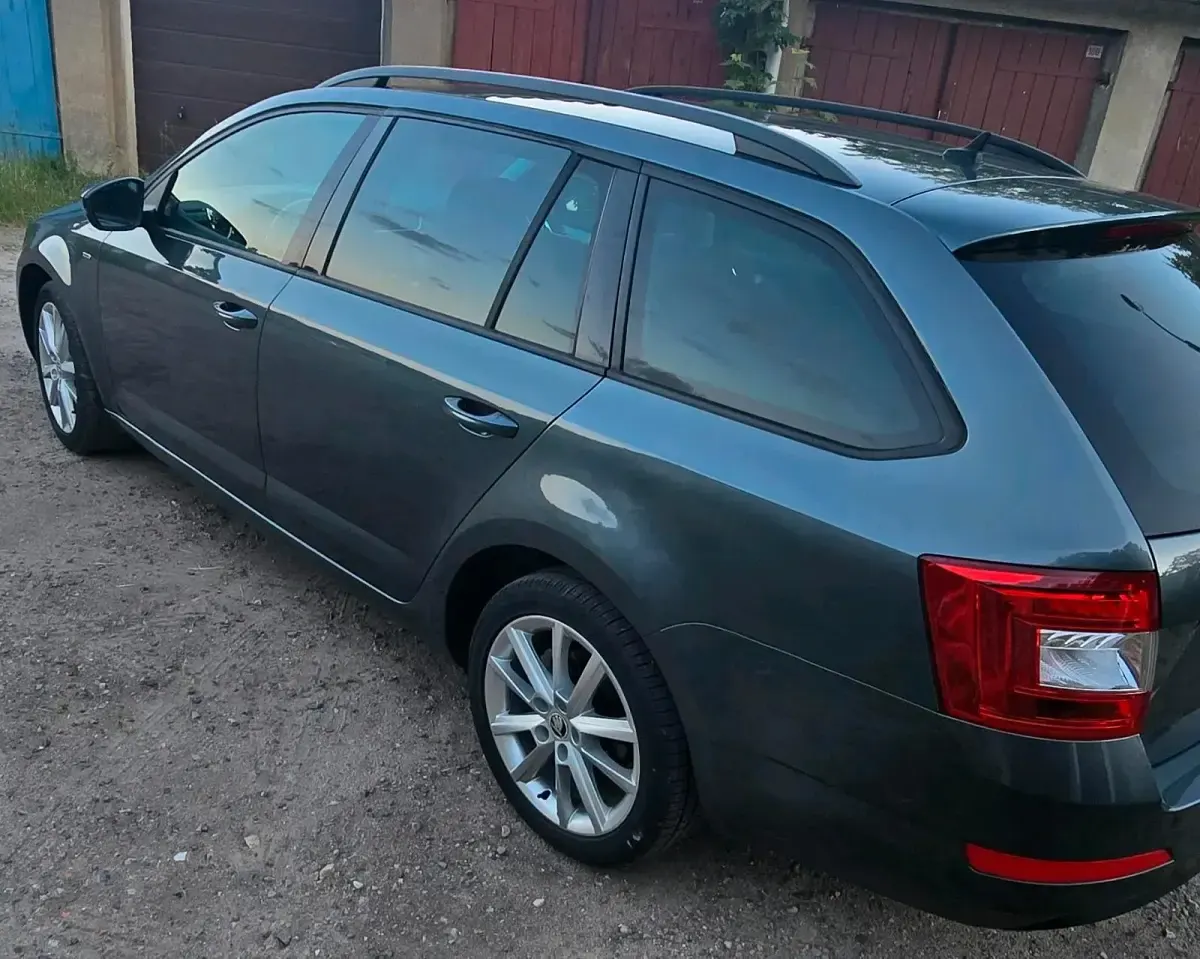 Gebraucht Skoda Octavia Joy 110 PS (80 kW) 2016 Grau Kombi