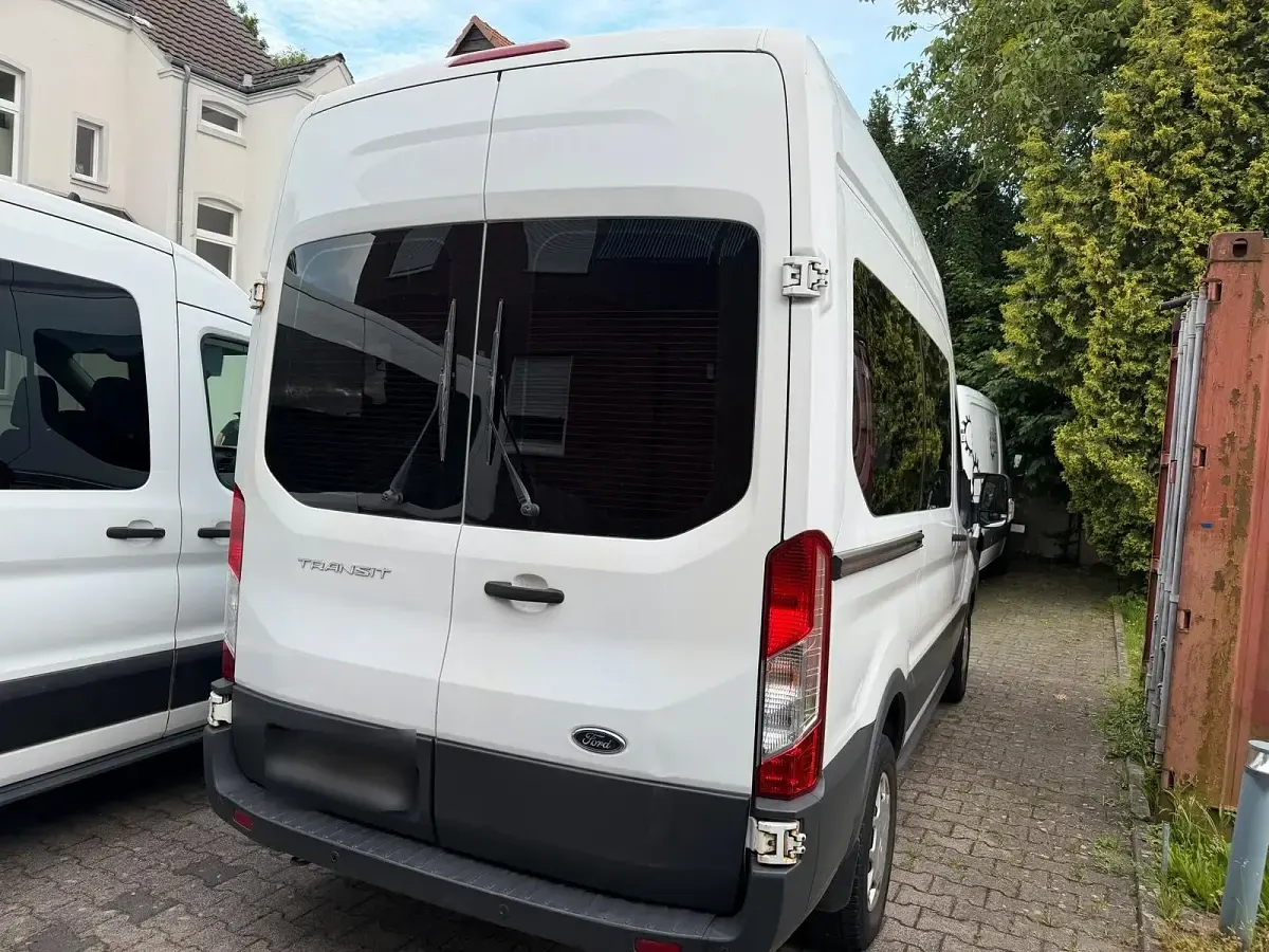 Gebraucht Ford Transit 131 PS (96 kW) 2018 Weiß Limousine