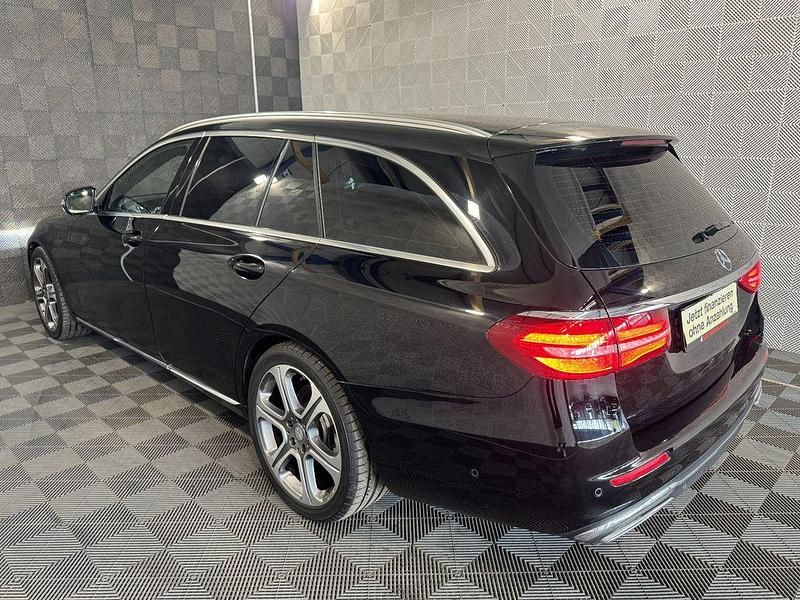 Gebraucht Mercedes E350 Avantgarde 258 PS (189 kW) 2018 Schwarz Limousine