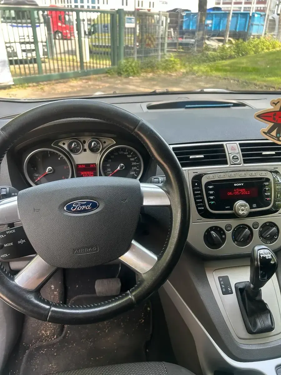 Gebraucht Ford Kuga 140 PS (102 kW) 2012 Weiß SUV