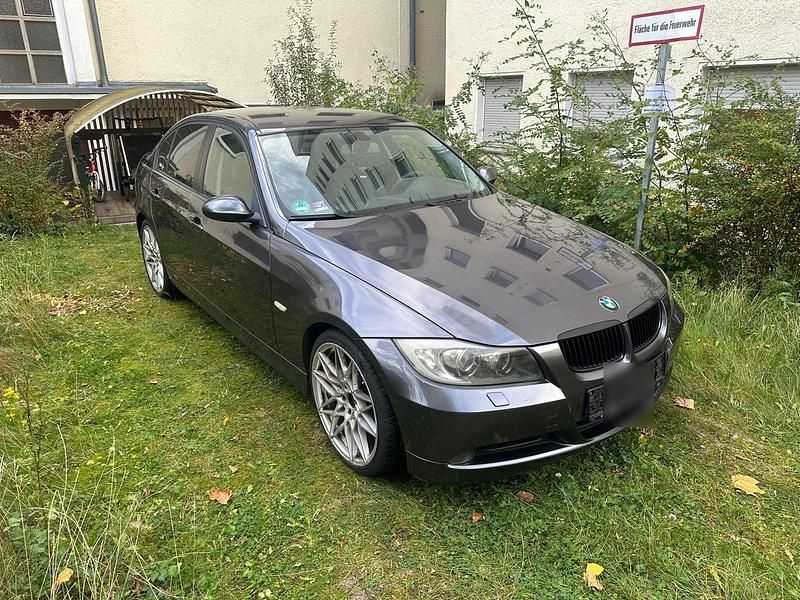 Gebraucht 2005 BMW 320 Limousine | 3.600 € (Fairer Preis) - Bild 1/4