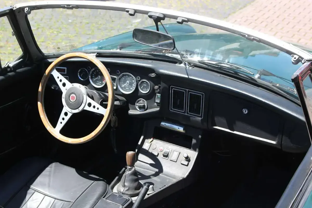 Gebraucht MG B 135 PS (99 kW) 1975 Grün Cabrio