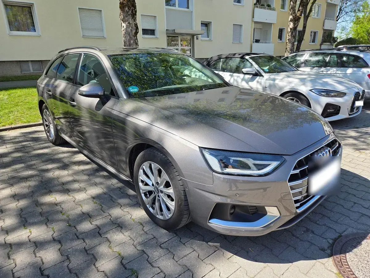 Gebraucht Audi A4 Ambiente 163 PS (119 kW) 2020 Grau Kombi
