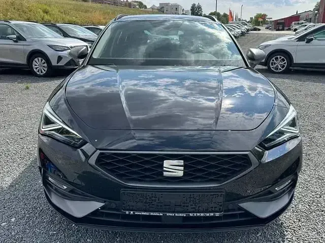 Gebraucht Seat Leon FR-Line 150 PS (110 kW) 2025 Schwarz Limousine