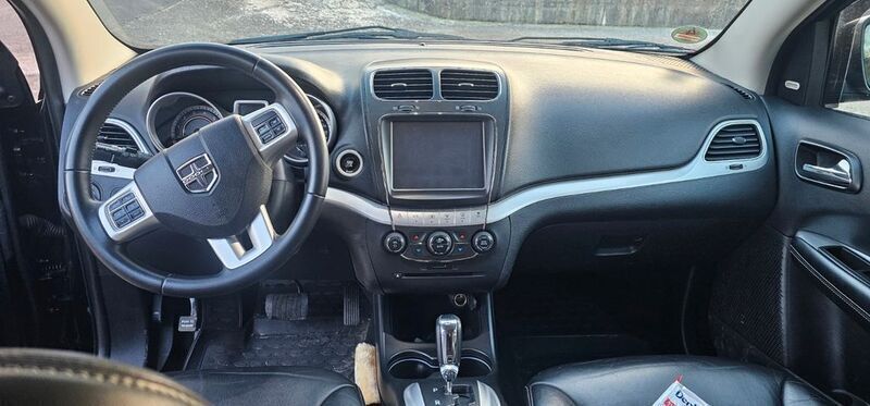 Gebraucht Dodge Journey 170 PS (125 kW) 2016 Schwarz SUV