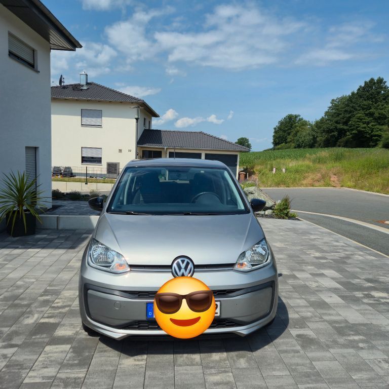 Silber Gebraucht 2020 VW up! Kleinwagen | 9.999 € (Fairer Preis) - Bild 1/4