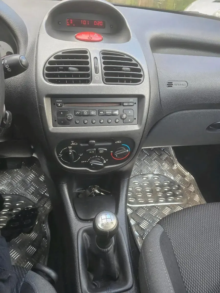 Używany Peugeot 206 60 KM (44 kW) 2007 Hatchback