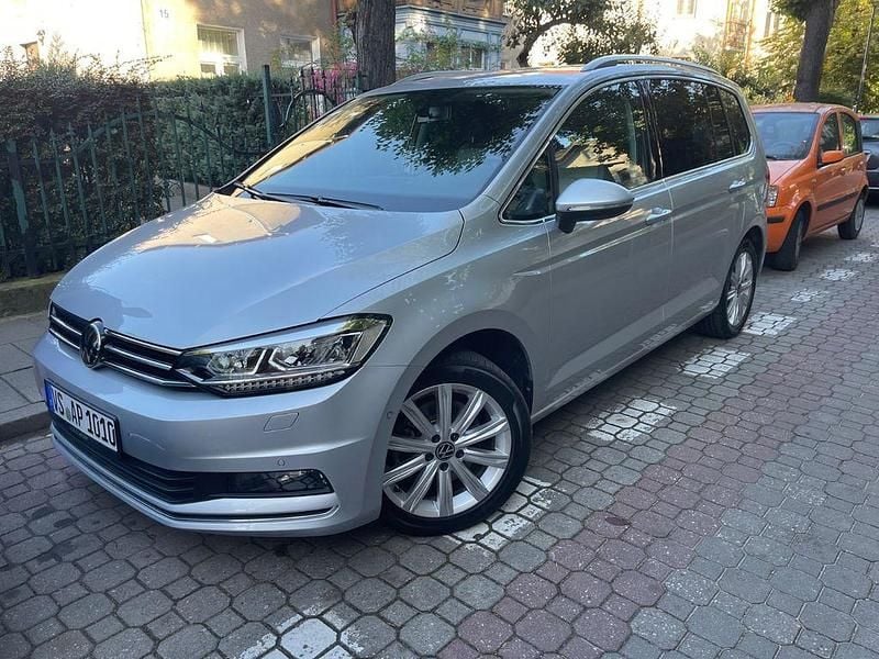 Silber Gebraucht 2020 VW Touran United Van / Kleinbus | 28.900 € (Fairer Preis) - Bild 1/4