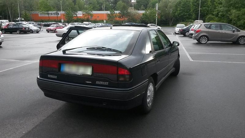 Gebraucht Renault Safrane 165 PS (121 kW) 1992 Kleinwagen