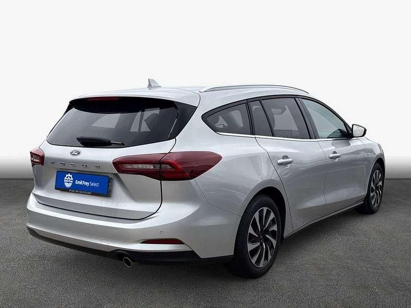 Gebraucht Ford Focus Titanium 125 PS (91 kW) 2024 Moondust silber metallic Kombi