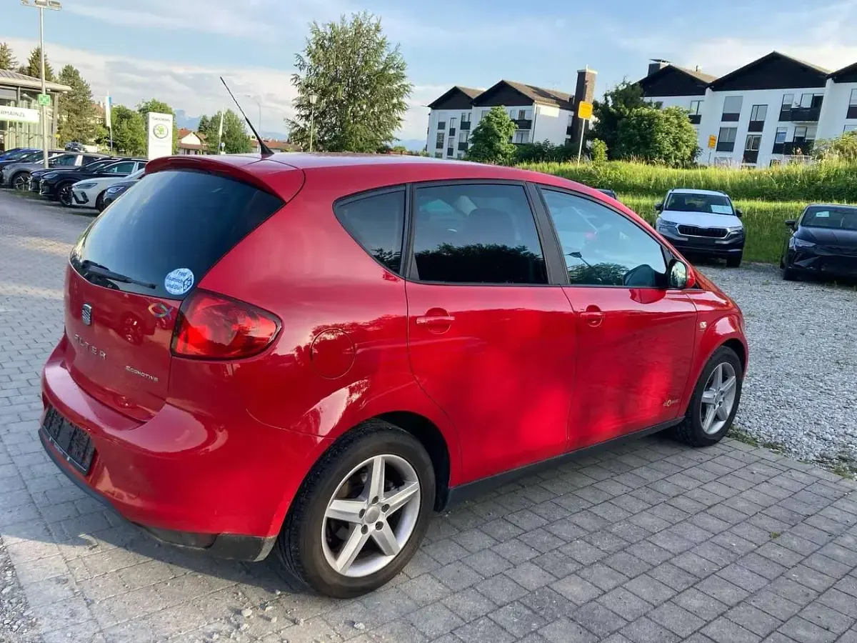 Gebraucht Seat Altea Copa 105 PS (77 kW) 2011 Rot Van / Kleinbus