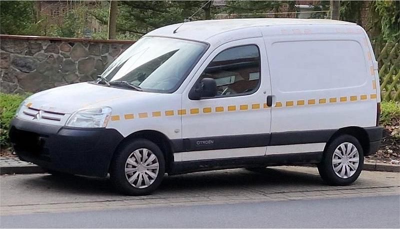 Weiß Gebraucht 2005 Citroën Berlingo Abholung | 800 € (Superpreis) - Bild 1/3