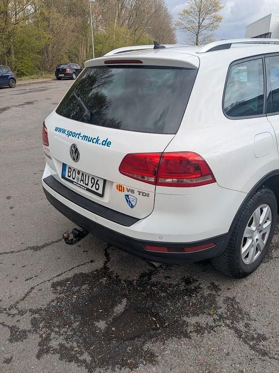 Gebraucht VW Touareg 204 PS (150 kW) 2017 Weiß SUV