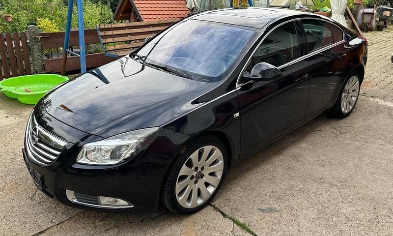 Gebraucht Opel Insignia 220 PS (161 kW) 2008 Schwarz Limousine