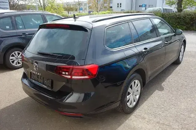 Gebraucht VW Passat 180 PS (132 kW) 2021 Schwarz Kombi