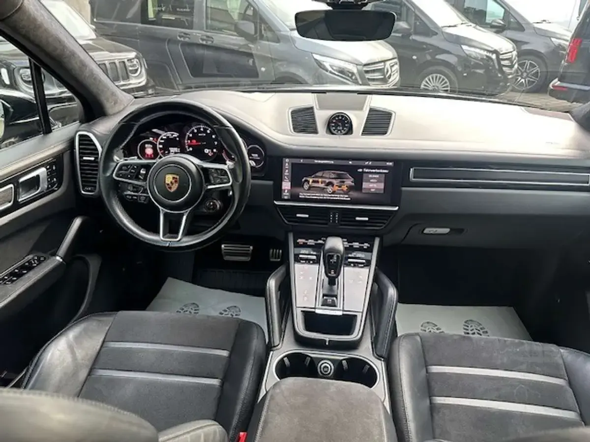 Gebraucht Porsche Cayenne GTS 460 PS (338 kW) 2021 Schwarz SUV