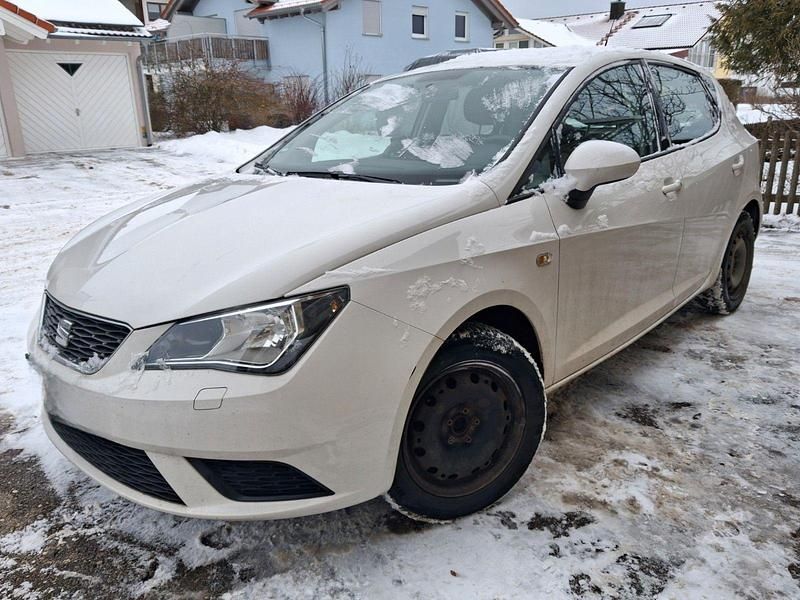 Weiß Gebraucht 2014 Seat Ibiza Style Kleinwagen | 8.300 € (Teuer) - Bild 1/4
