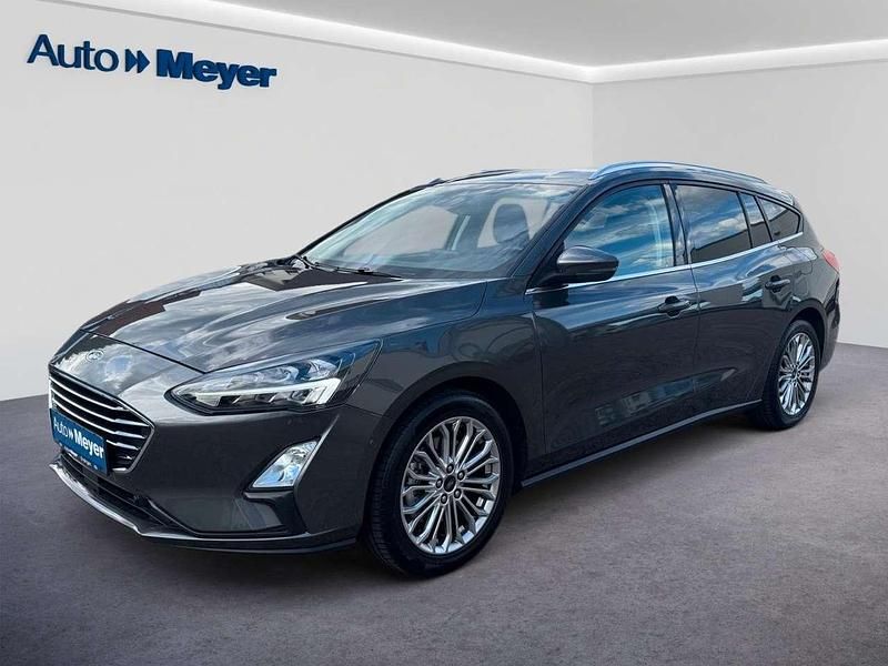Grau Gebraucht 2021 Ford Focus Titanium Kombi | 15.990 € (Fairer Preis) - Bild 1/4