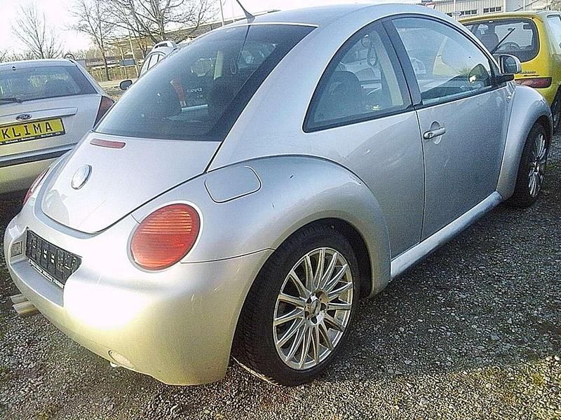 Silver arrow metallic Gebraucht 2000 VW Beetle Style Kleinwagen | 1.699 € (Etwas zu teuer) - Bild 1/4