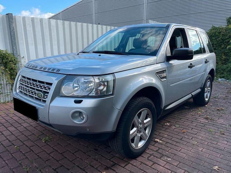 Silber Gebraucht 2009 Land Rover Freelander 2 S SUV | 4.999 € (Fairer Preis) - Bild 1/4