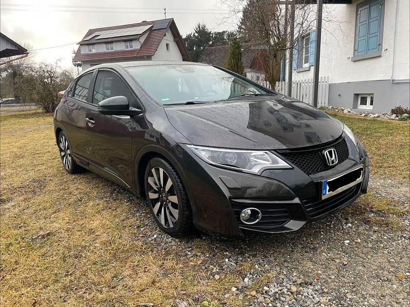 Gebraucht Honda Civic Elegance 99 PS (72 kW) 2015 Braun Limousine