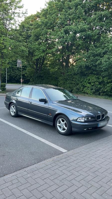 Gebraucht BMW 520 150 PS (110 kW) 1999 Grau Limousine